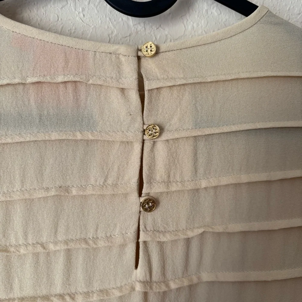 Tory Burch | Women's 100% Silk Scalloped Hem Cream Colored Blouse Size 10